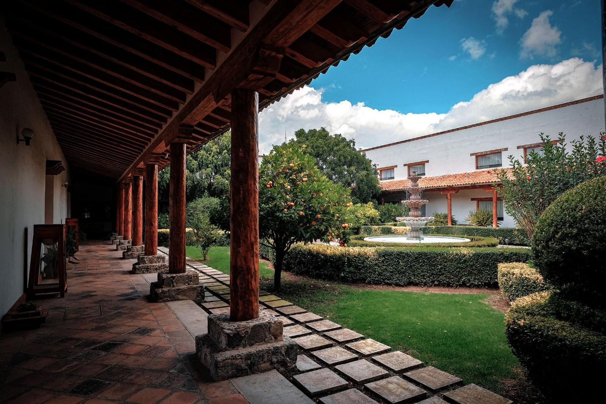 Hotel Hacienda Cantalagua Golf Контепек Экстерьер фото